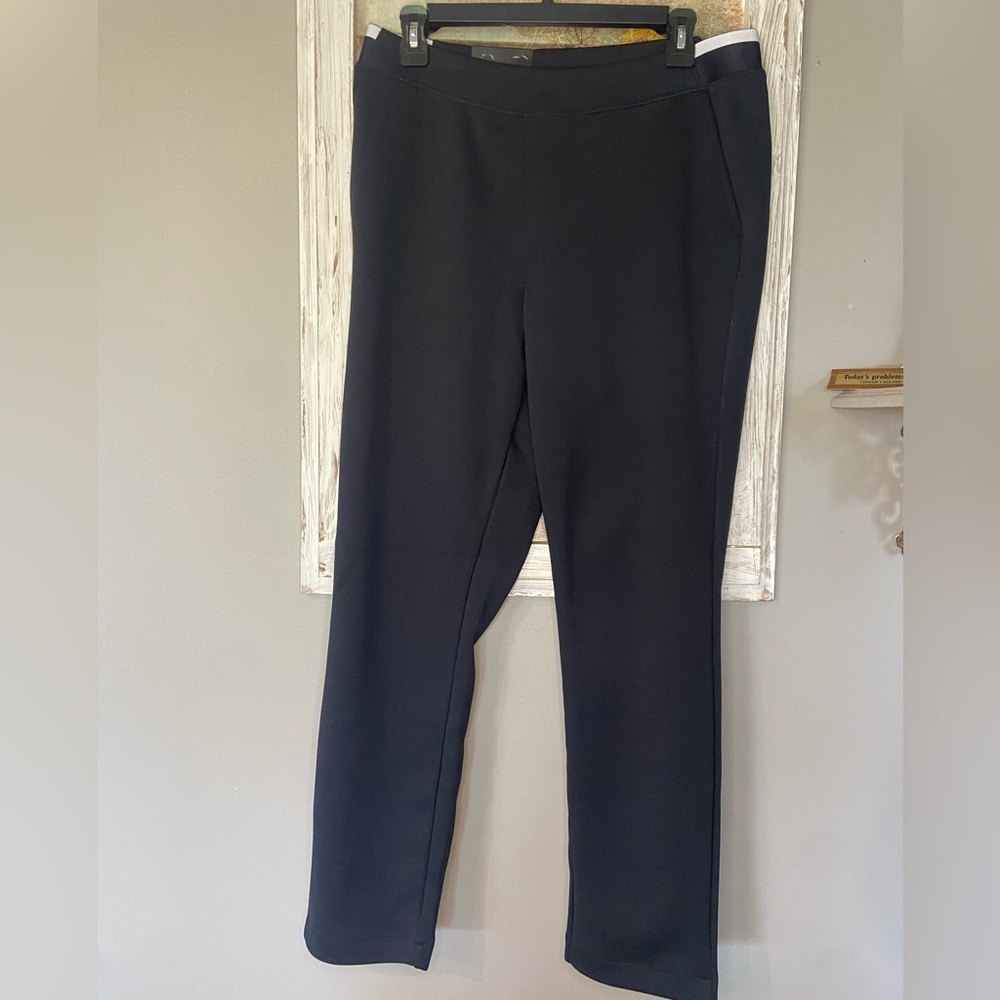 NEW W/Tags Women’s UNDER ARMOUR Fitted Hi-Rise Ankle Pants Lg Black - Picture 2 of 10